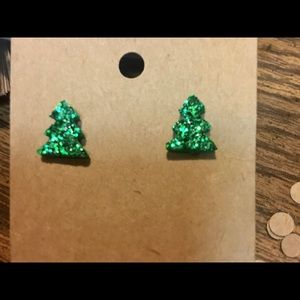 ‘Oh Christmas Tree’